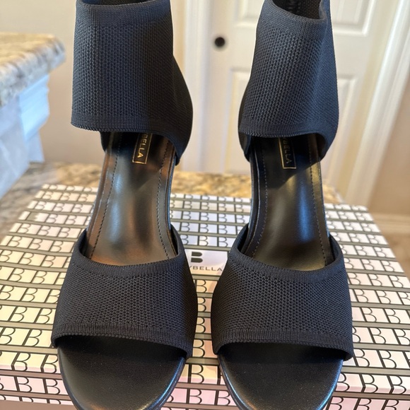 Newbella Peep Toe Stiletto Heel Mousse Fit Sandals - Sz 6.5 - Black - Picture 2 of 9